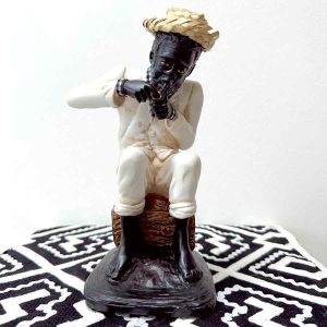 Saravá - Altar statue Preto Velho